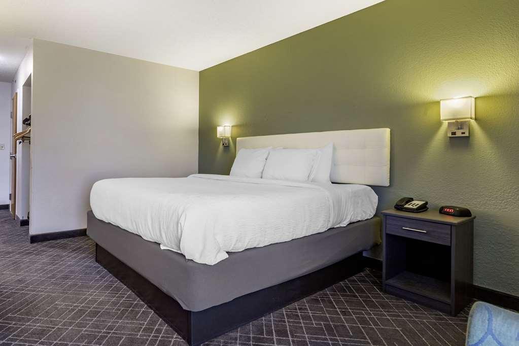 Quality Inn Спартанбург Номер фото